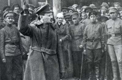 Зачем Троцкий применял наказание децимации в Красной Армии