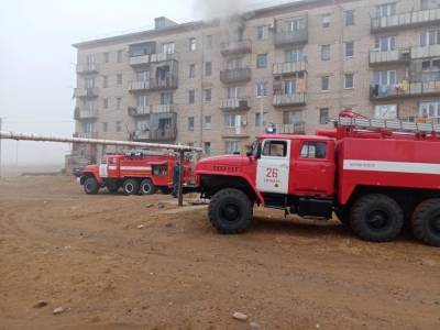В Советском районе Астрахани пожар вспыхнул в подъезде многоквартирного дома