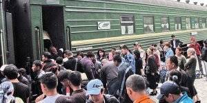 «Узбекские железные дороги» организуют два поезда для вывоза мигрантов из России