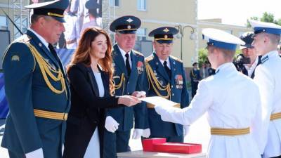 Выпускники Тюменского президентского кадетского училища получили аттестаты