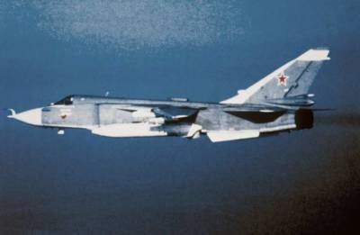 Российские Су-24М сымитировали удар по кораблям НАТО на учениях BALTOPS 2021