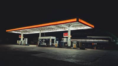 Немного дороже: обнародованы предельные цены на бензин до 3 июля