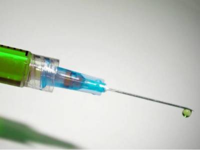 Москвичам не рекомендуют проходить тест на антитела перед вакцинацией