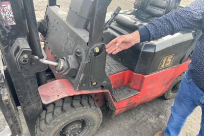 В Тульской области 20-летнего орловчанина придавило стойкой погрузчика