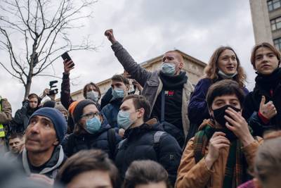 В школах Екатеринбурга за полгода провели 24 тыс. уроков о запрете участия в митингах