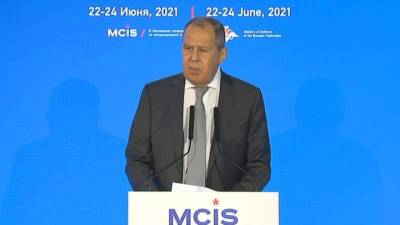 Лавров: Москва открыта к диалогу, но НАТО мерещатся ее агрессивные действия