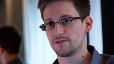 Сноуден, комментируя смерть Макафи: Ассанж может быть следующим