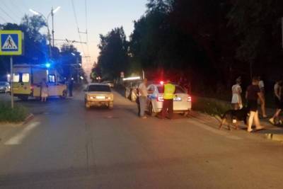 На улице Братиславской в Рязани пенсионер на ВАЗе сбил 25-летнего мужчину