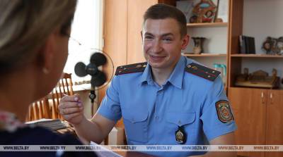 РЕПОРТАЖ: Лучший участковый Беларуси из Шумилинского РОВД выбирал профессию сердцем