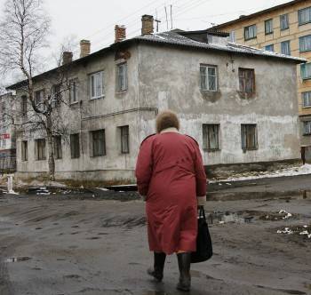 Россия попала в пятерку стран мира со стремительно беднеющим населением