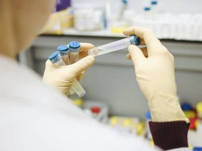 Сколько нужно антител: эксперт назвала уровень, при котором необходимо ставить прививку после коронавируса