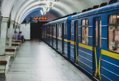 В Петербурге погиб пассажир, упавший на пути в метро