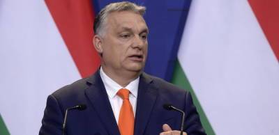 Венгрия приняла закон о запрете пропаганды ЛГБТ. Орбан назвал себя "борцом за права геев"