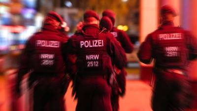 Полицейские, воспитатели, лесники: сколько можно заработать на государственной службе в Германии