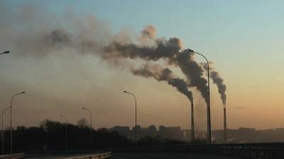 Госдума приняла закон, регулирующий уровень вредных выбросов