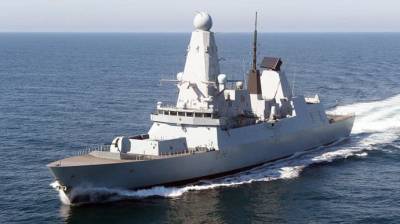 Ніхто не завадить флоту Британії проходити біля берегів Криму: заява міністра оборони країни