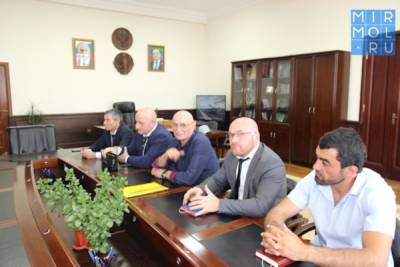Дахадаевский район посетила делегация из Министерства энергетики и ЖКХ