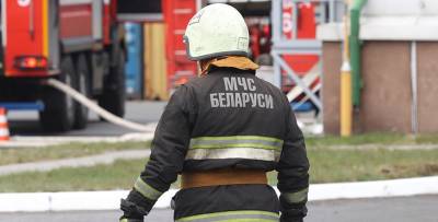 Гродненские спасатели ликвидировали пожар в жилой комнате общежития. 1 человек спасен, 31 эвакуирован