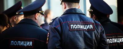В Новосибирске в ограблении с газовым баллончиком подозревают полицейского