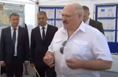 Лукашенко пригрозил ответить на санкции ЕС военным положением в Беларуси (ВИДЕО)