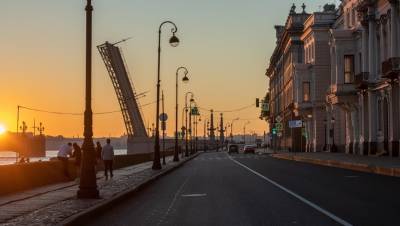 Автомобилистов вновь лишат Троицкого моста из-за репетиции "Алых парусов"