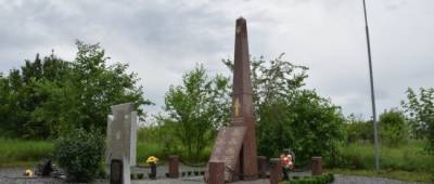 В районе ООС почтили память членов экипажа МИ-8, погибших 24 июня 2014 года