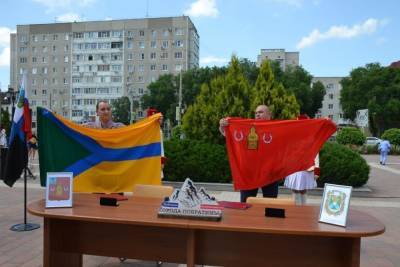 На площади Невинномысска появился флаг города-побратима Шебекино