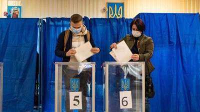 За Зеленского готовы проголосовать 32% граждан, за Порошенко - 17%, за Бойко - 13%, за Тимошенко 10%, - опрос Центра Разумкова