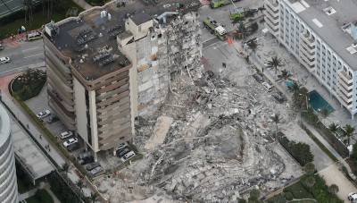 Обрушение многоэтажки во Флориде: местонахождение 99 человек все еще не установлено