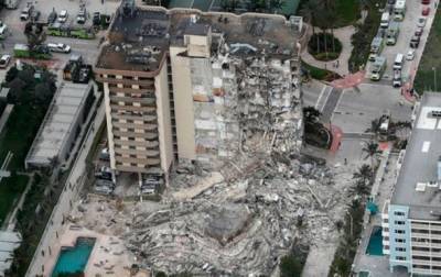 Момент обрушения многоэтажного жилого дома в Майами попал на видео