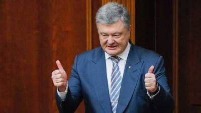 Не новость, – Зеленский заявил, что Медведчук торговал с оккупантами вместе с Порошенко