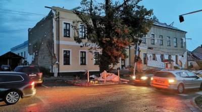 Торнадо в Чехии разрушил четыре села, есть жертвы