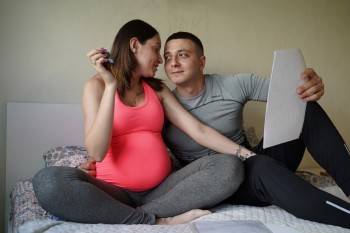 Не все беременные и родители-одиночки получат деньги от государства