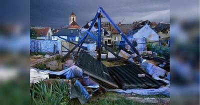 Смертельний торнадо у Чехії: фото та відео жахливих руйнувань