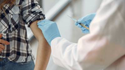 Петербург побил новый рекорд вакцинации от коронавируса