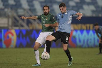 Copa America: Уругвай справился с Боливией, Парагвай обыграл Чили