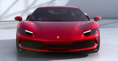 Ferrari представила первый в своей истории дорожный суперкар с мотором V6 (видео)