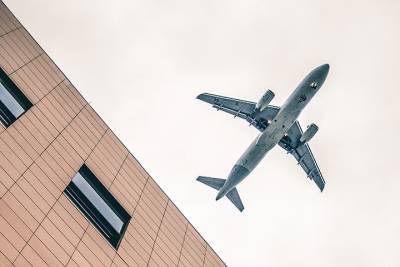 Пассажирский самолет аварийно сел в Краснодаре из-за отказа турбины