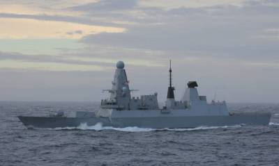 Решение о проходе британского эсминца Defender вблизи Крыма принял Джонсон