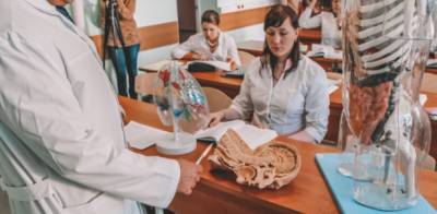 В Мурманской области студенты-медики получат стипендии на целевом обучении