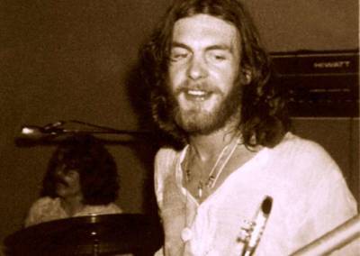 Одному из основателей легендарной рок-группы King Crimson исполнилось 75 лет