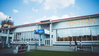 Петербургский рейс вернулся в аэропорт Краснодара из-за сигнала о сбое