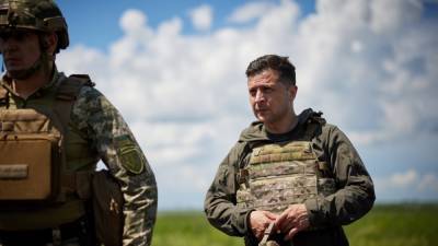Зеленский не исключил референдума по вопросу о "стене" в Донбассе