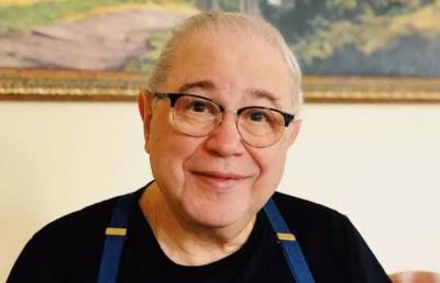 Пресс, волосатая грудь: фото 75-летнего Петросяна стало сенсацией
