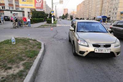 Отвлекшийся на телефон водитель сбил двух школьниц на переходе в Новочебоксарске