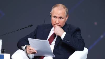 Песков рассказал о подготовке к прямой линии Путина с россиянами