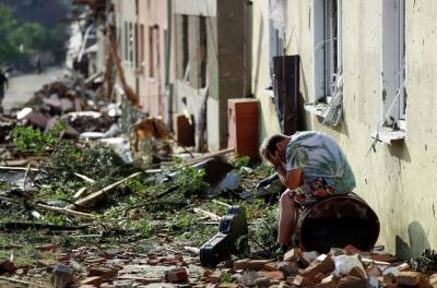 Торнадо разрушил 4 села в Чехии: последствия стихийного бедствия
