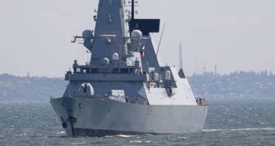 После инцидента в Крыму британский эсминец Defender вошел в порт Батуми