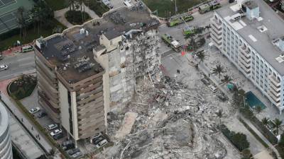 Почти 100 человек пропали без вести при обрушении дома во Флориде