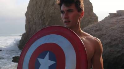 Блогер из США сделал щит Капитана Америки, который может отскакивать от стен (Видео)